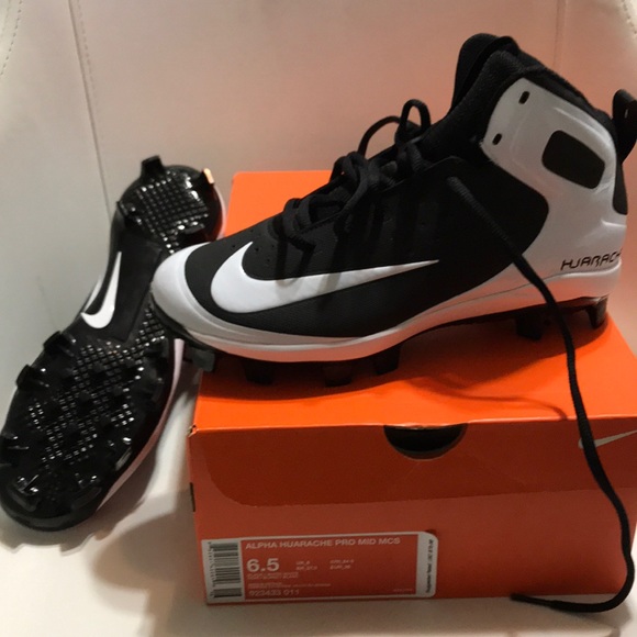Nike Other - NIKE HUARACHE FOOTBALL 🏈 CLEATS
